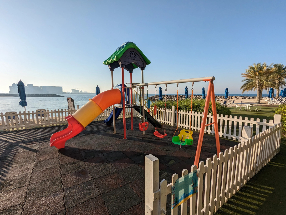 Апартаменты Luxurious Beachfront Marjan Island for Comfortable Stay