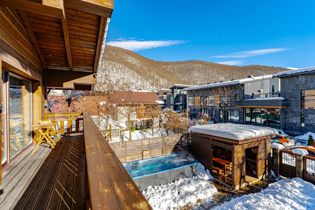 Коттедж Премиум Класса в Горах на 12 Гостей