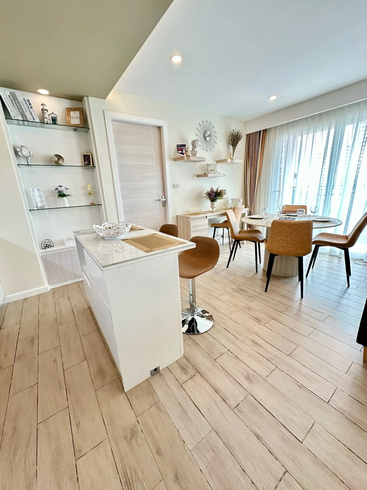Апартаменты  Seven Seas 2 Bedroom - Spacious Two Bedroom Apartment In Jomtien Area