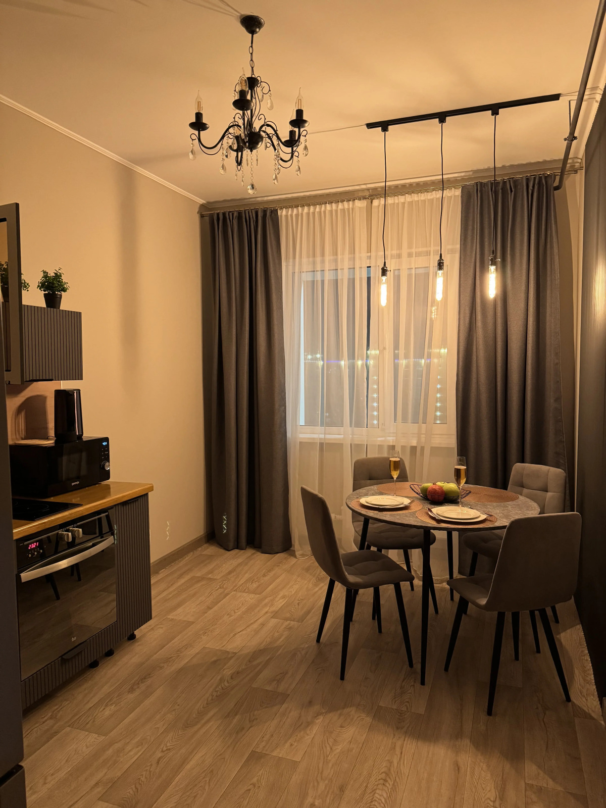 Квартира Уютная квартира 17 микрорайон дом.9, Нефтеюганск