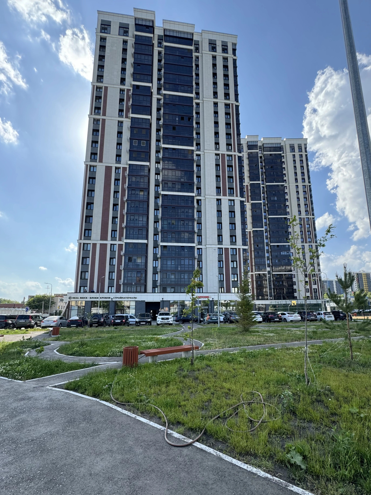 Квартира Рядом с Метро и Видом на Закат