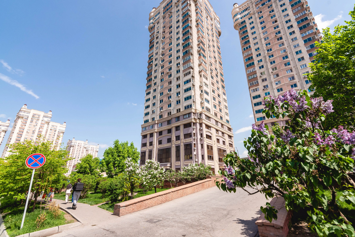 Апартаменты Просторные 3-х комнатные в стиле минимализм