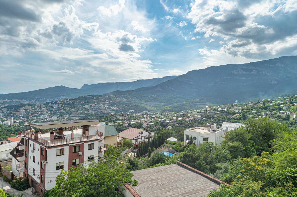 Гостевой дом Над Ялтой