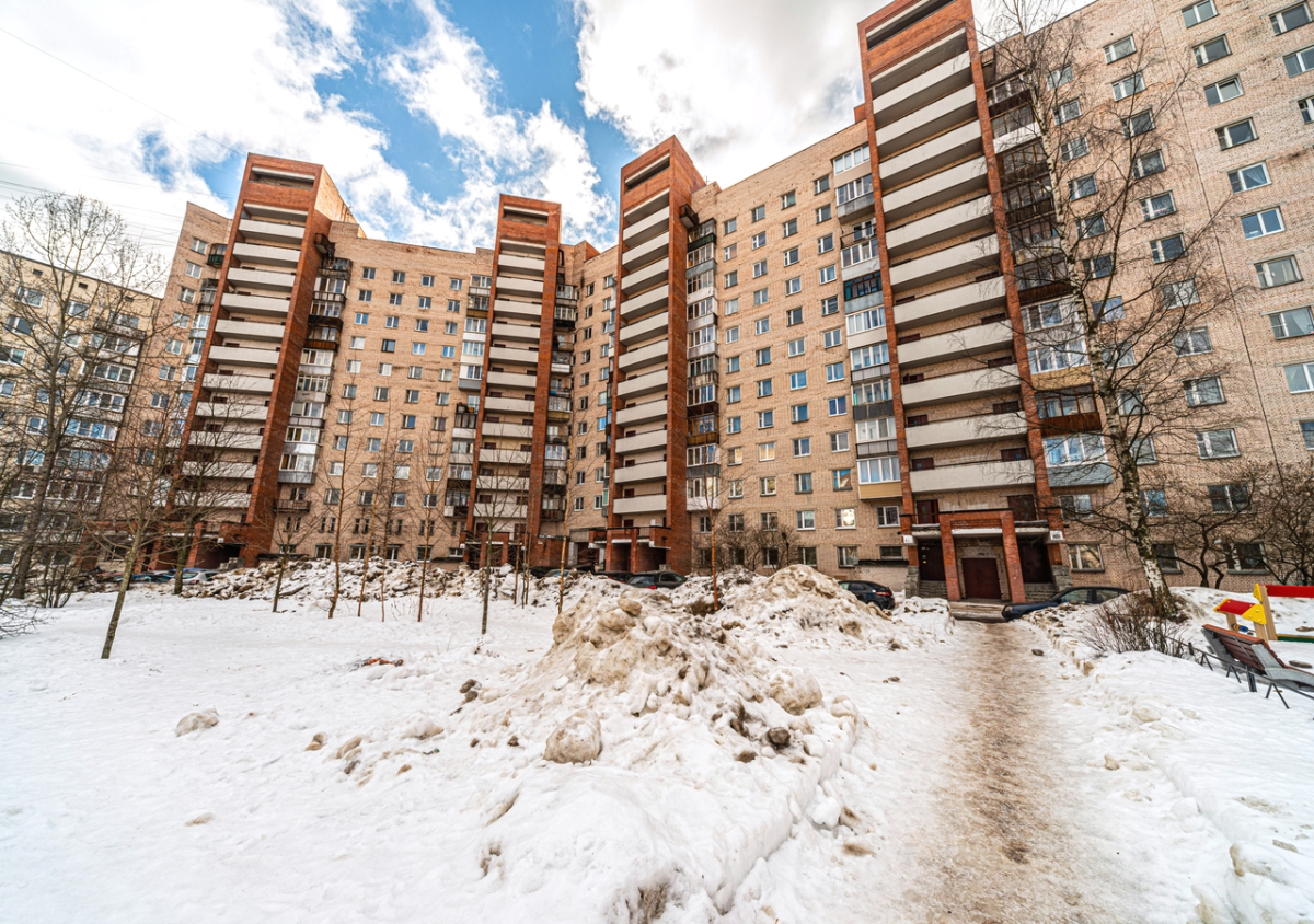 Квартира 2-х комнатная на Веденеева около НИИ Вредена