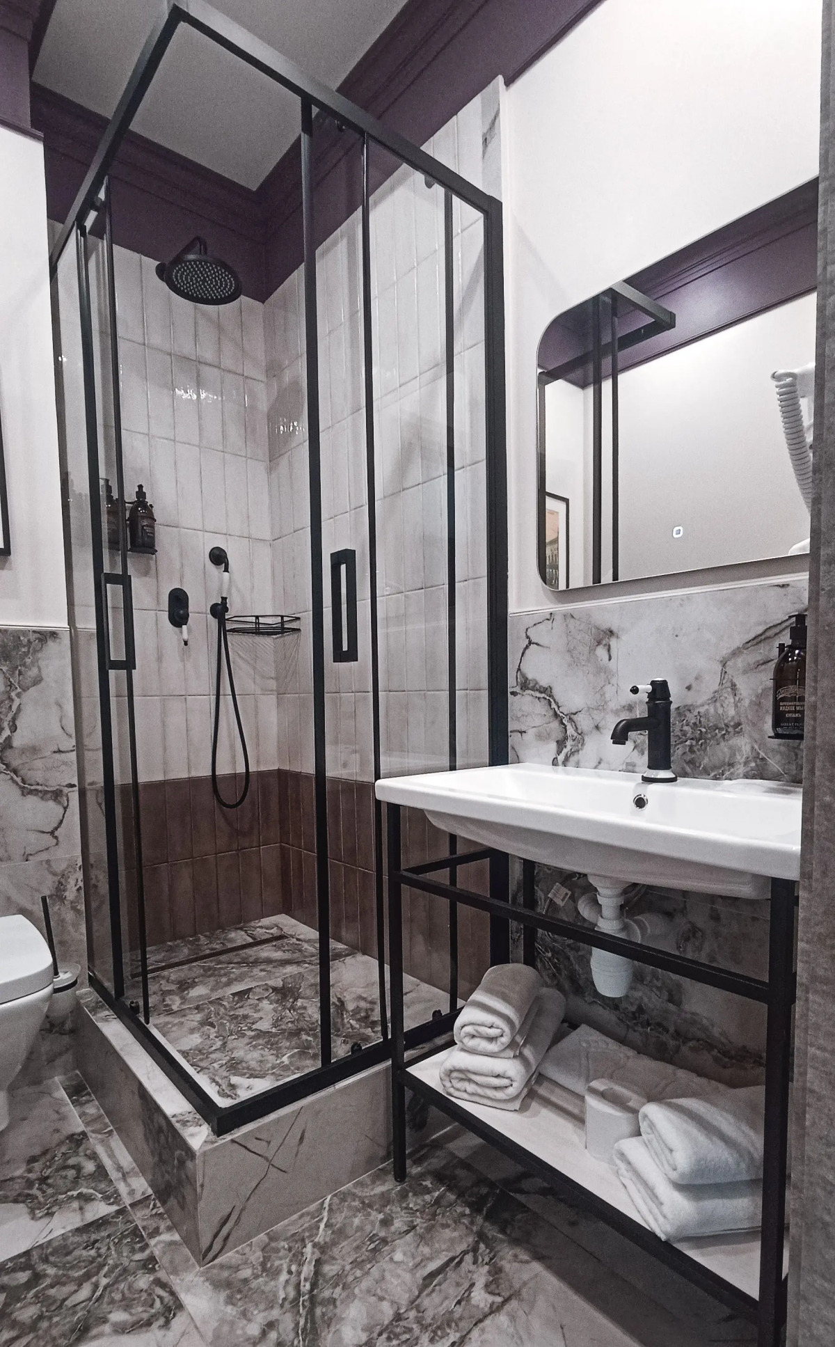 Отель Gizzat Plaza