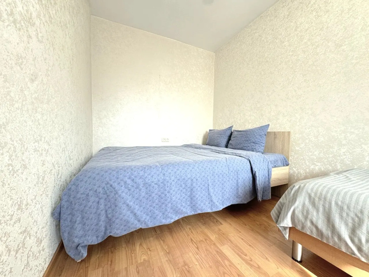 Квартира Двухкомнатная с Балконом и Кондиционером в Центре на Весенней