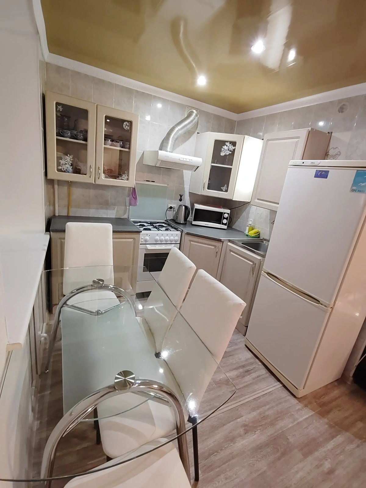 Квартира с Видом на Площадь Пять Углов