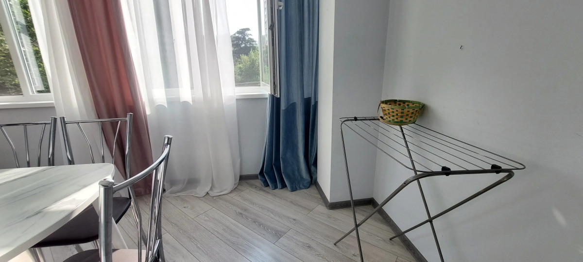 Квартира Двухкомнатная в Центре Гагры