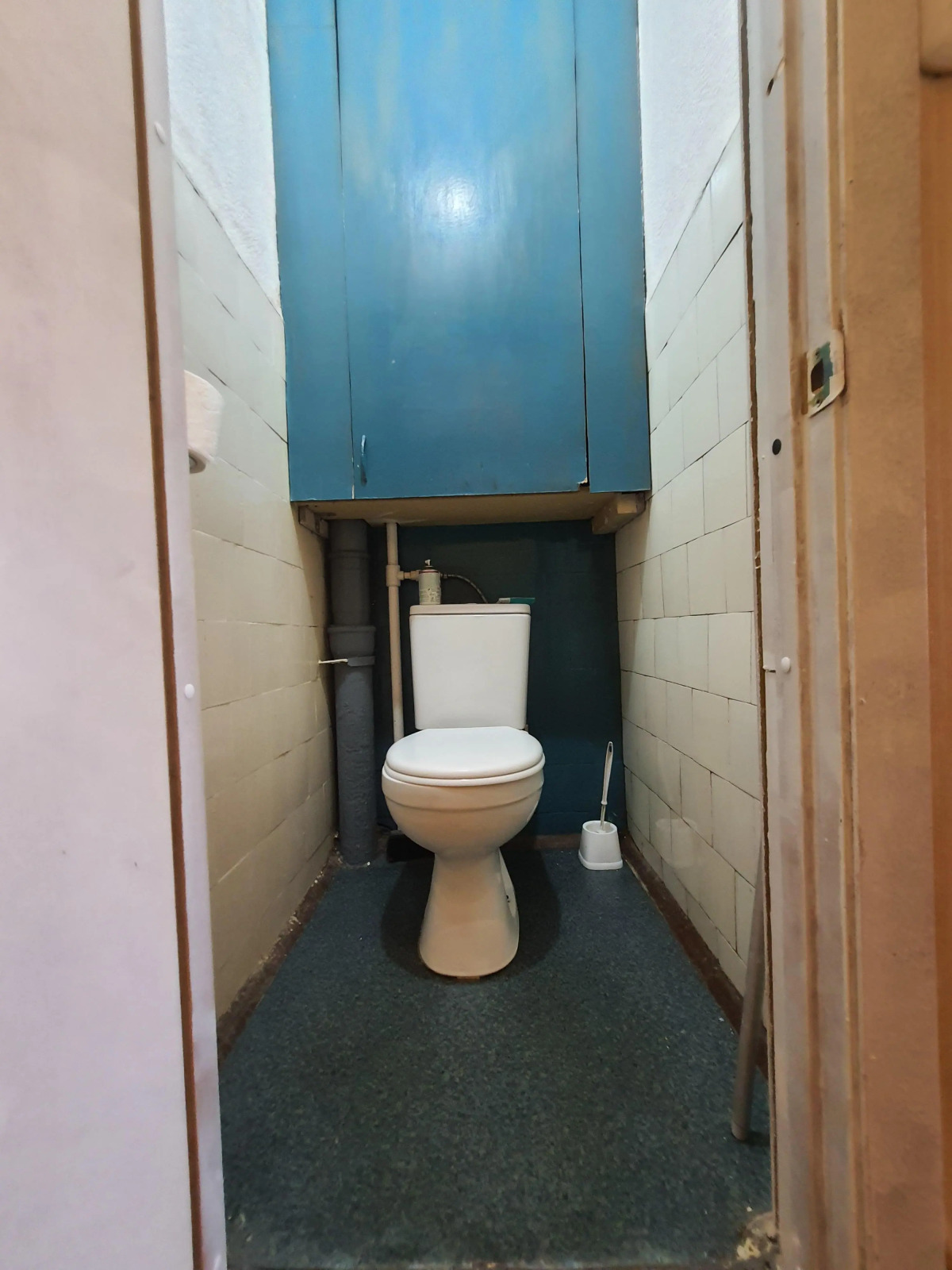 Бунгало Необустроенная Комната Творческого Человека в Трехкомнатной обычной квартир