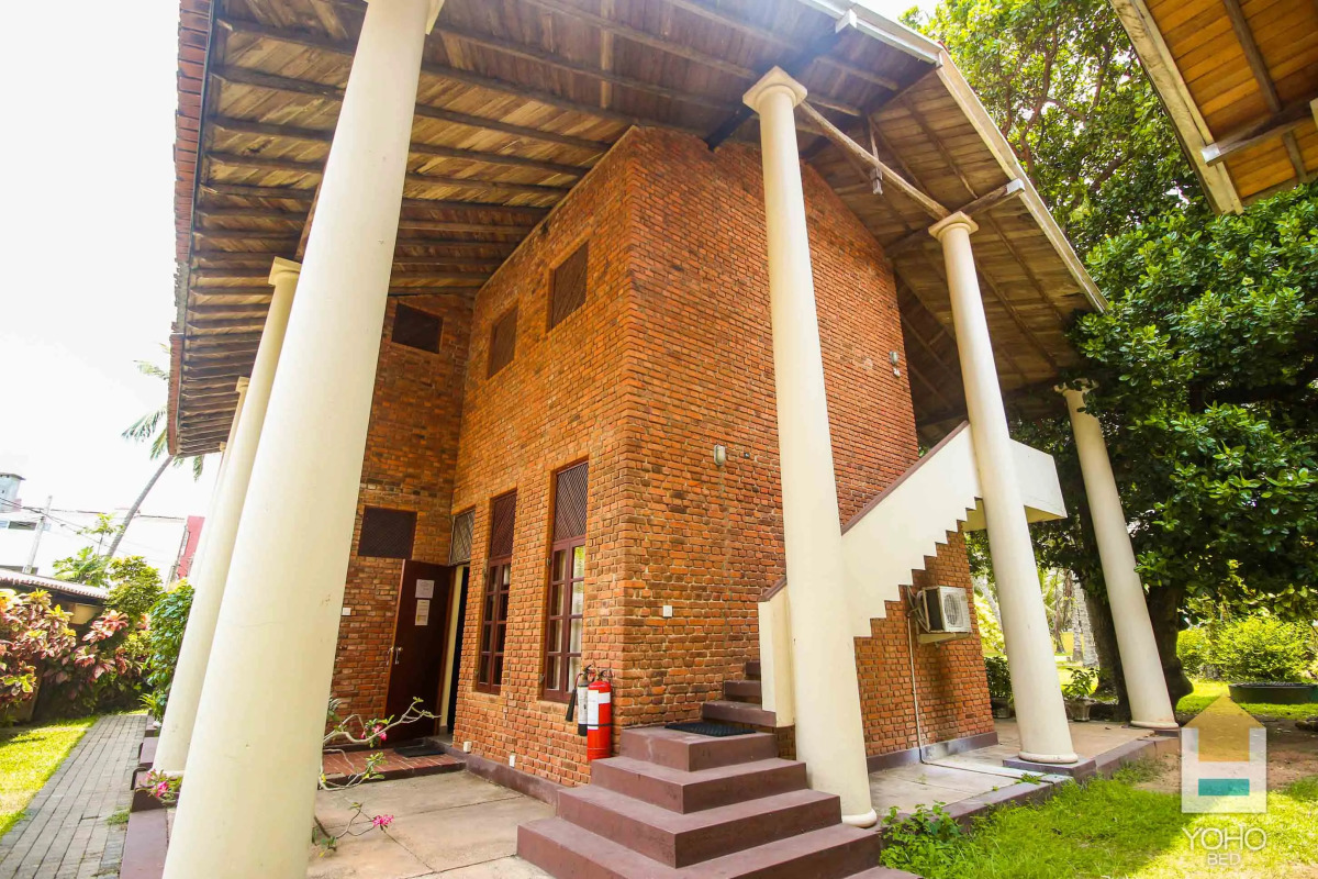 Отель Yoho Rivi Ras