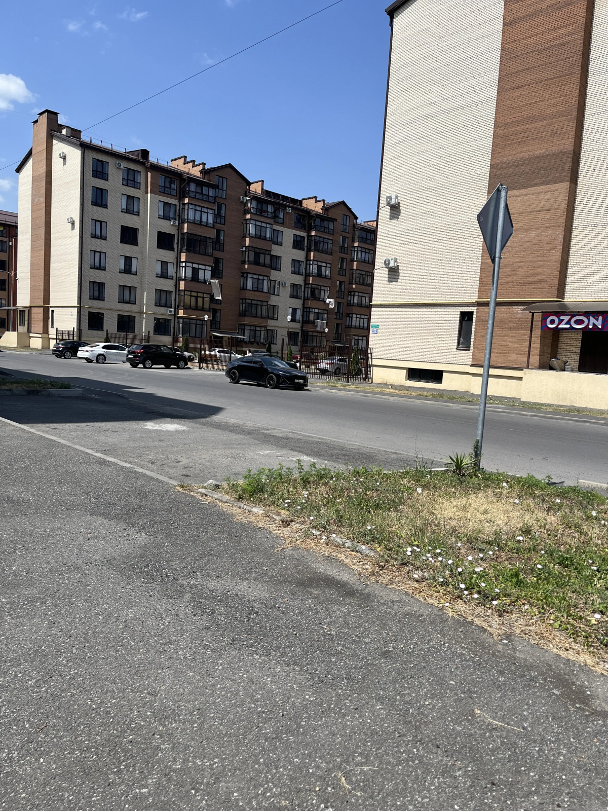 Квартира Билара Кабалоева 6