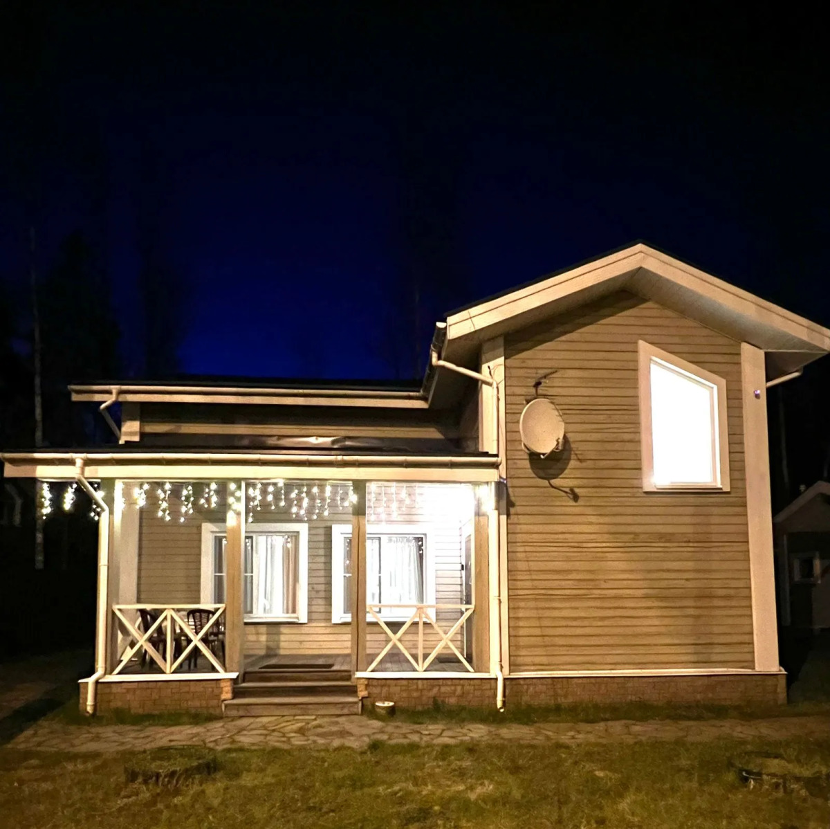 Частный дом У озера