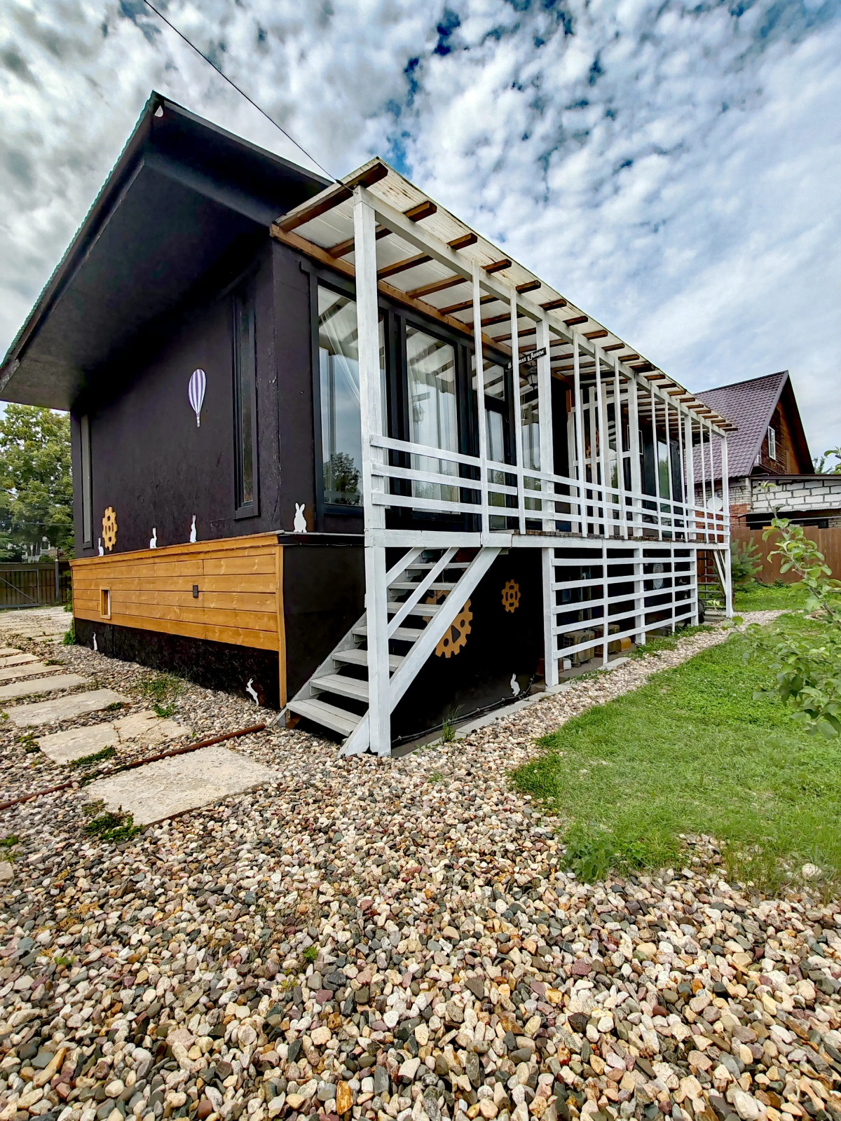 Гостевой Дом Семейные Апартаменты Белый Кролик