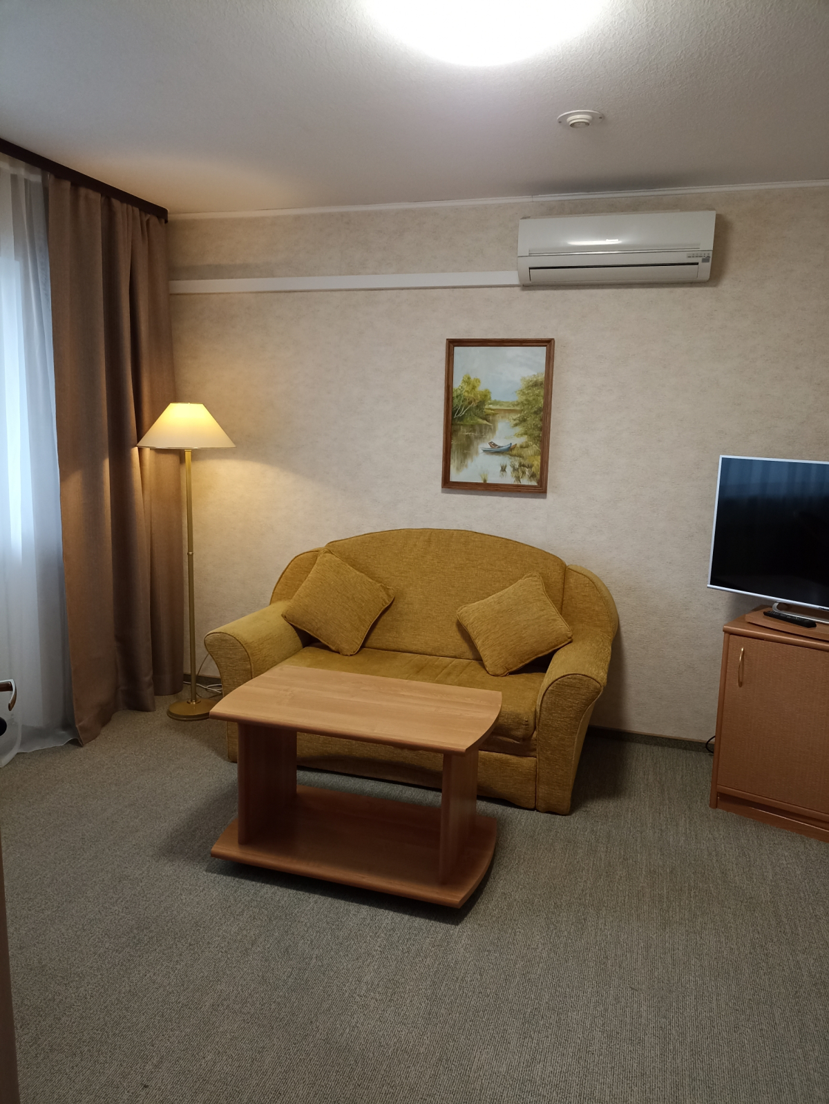 Отель Поворот