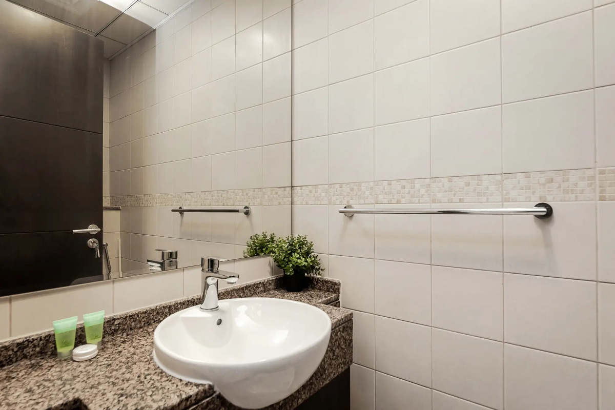 Апартаменты Welcome Home in Bay Central Tower