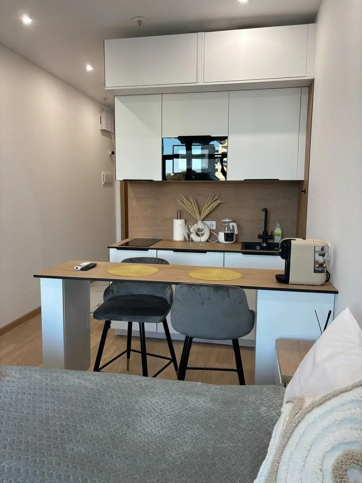 Апартаменты - студия у моря 521