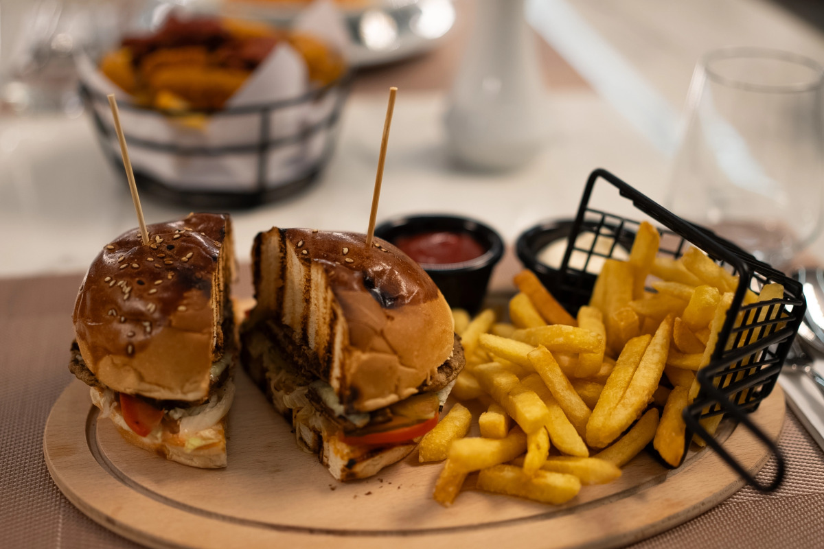 Отель Golden River By Continent Collection