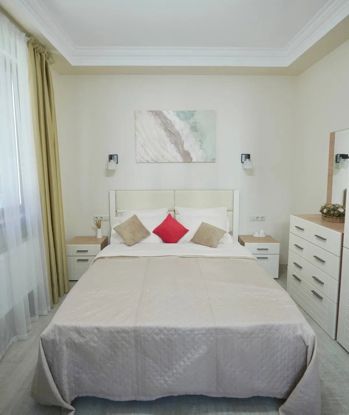 Квартира Двухкомнатная напротив ТЦ Горки Город