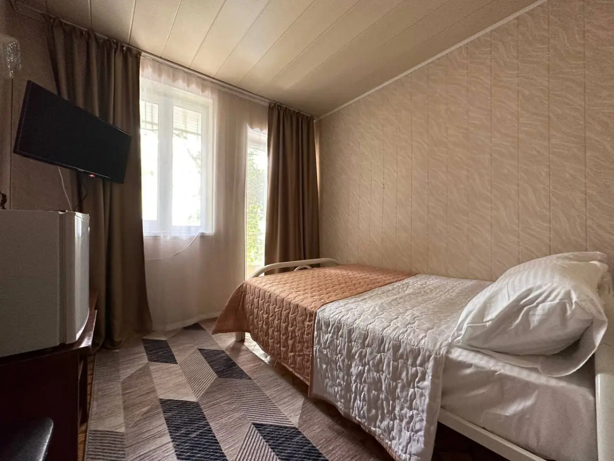 Гостевой дом  Come Inn на Кленовой