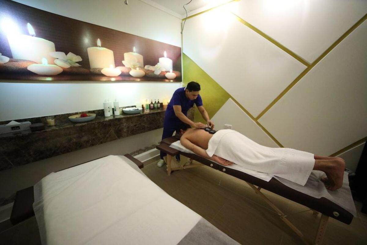 Отель Wahaj Boulevard