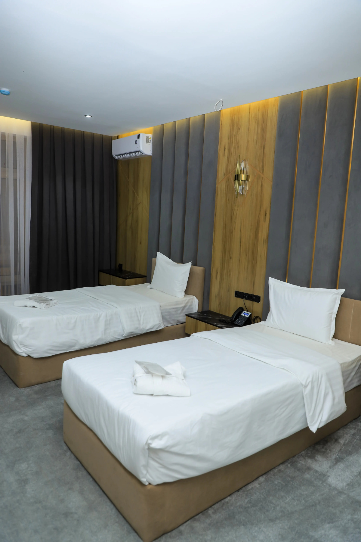 Отель Rich Land