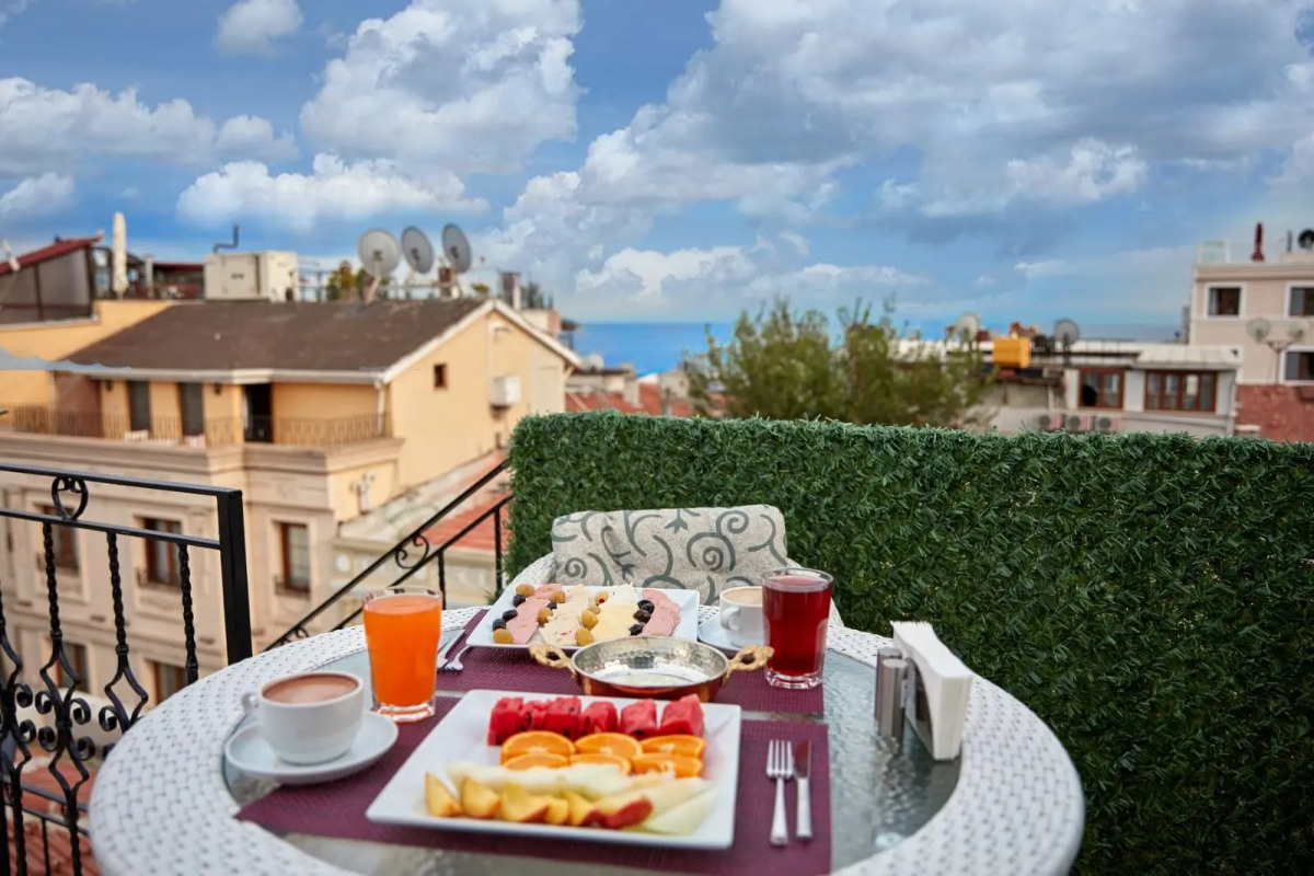 Albinas Hotel Old City