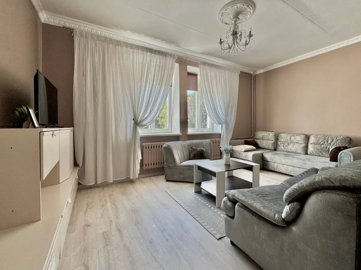 Апартаменты Шикарная уютная Трешка возле Площадь Победы