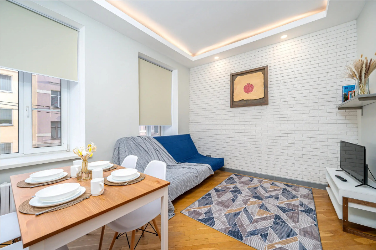 Апартаменты на Моисеенко 4