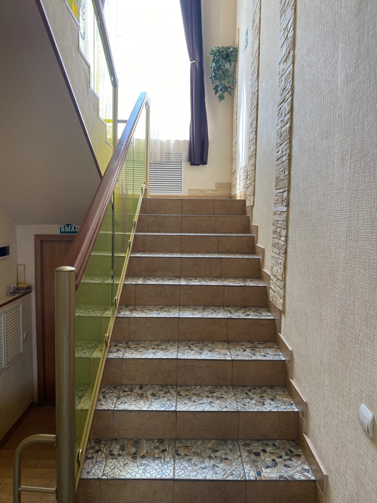 Отель Золотой Скорпион