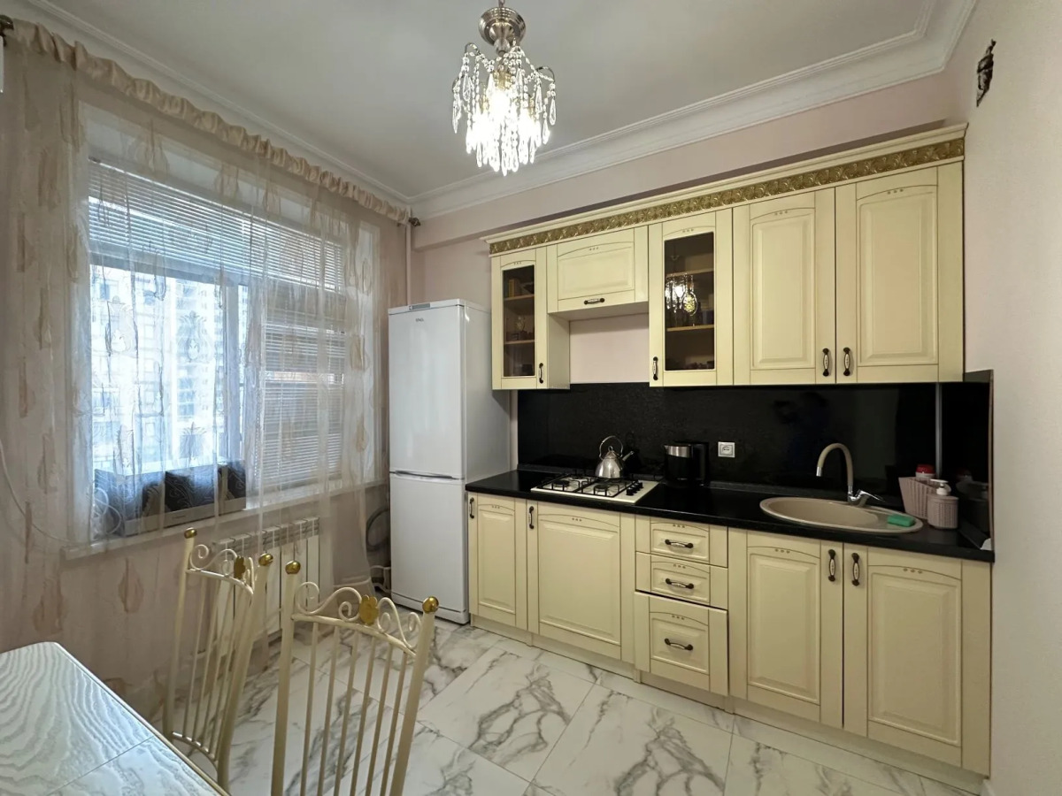 Квартира на Времена года 9