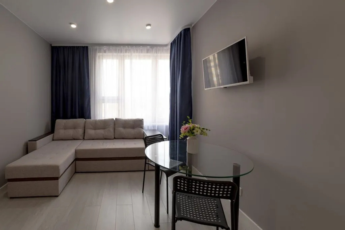 Апартаменты Inndays on Kommunarka(2)