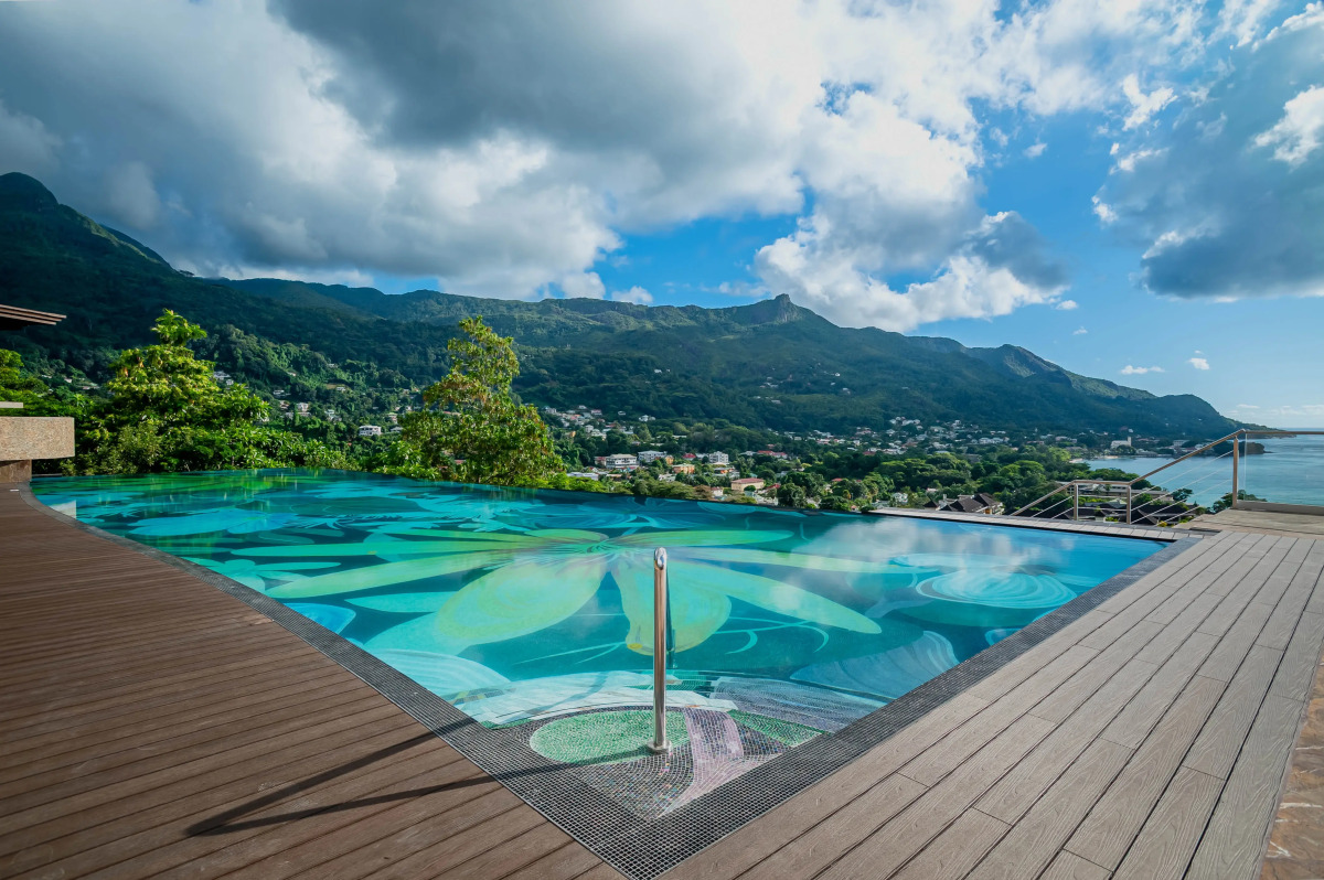 Курортный отель Gardens Hill Resort & Spa