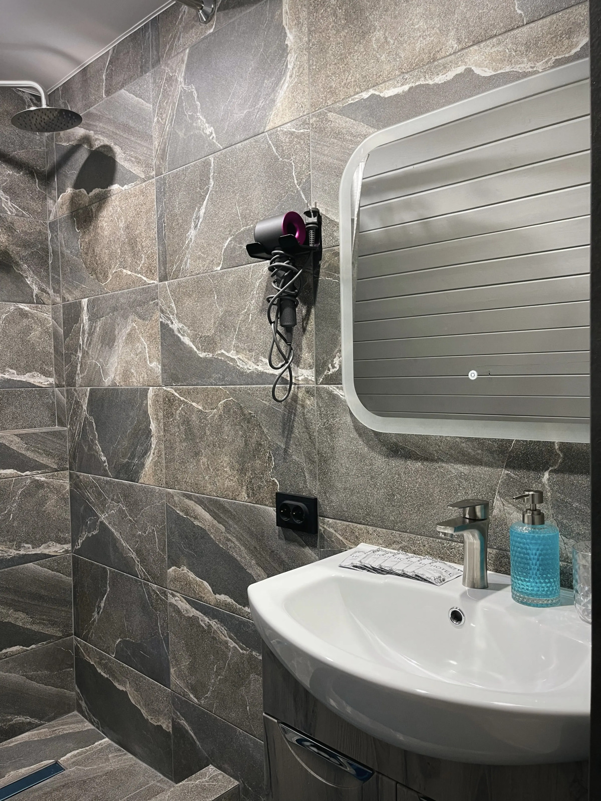 Частный дом Отражение гор