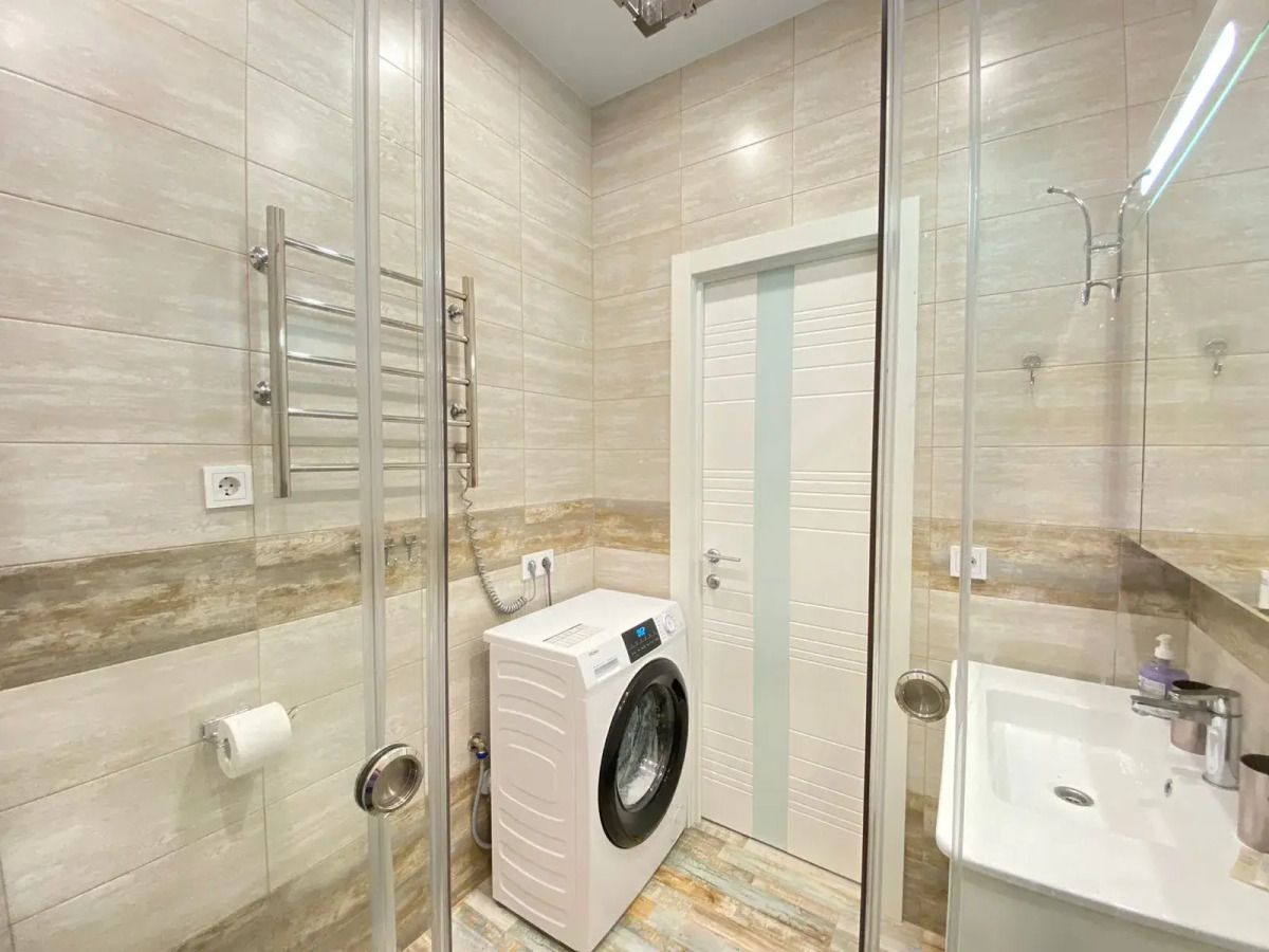 Море квартир уютная студия с панорамными окнами в центре Адлера 2