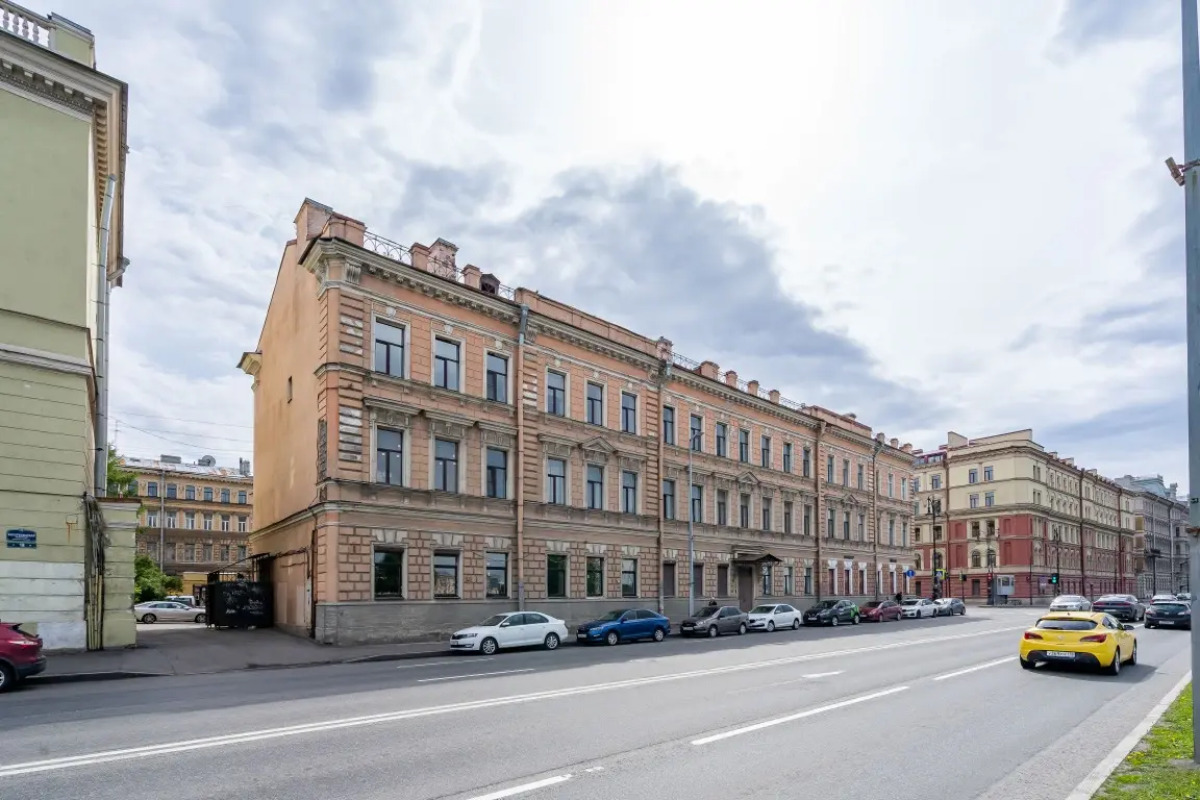 Апартаменты Лофт с Видом на Неву 3