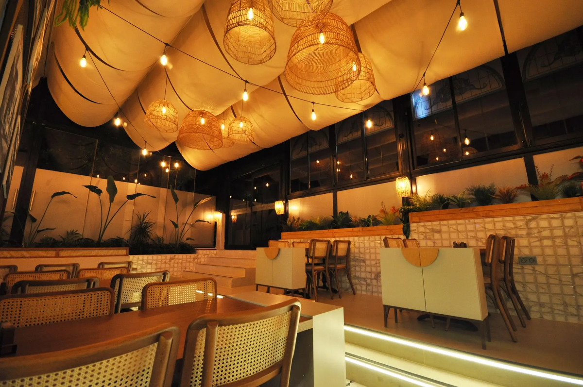 Отель Mic Royal