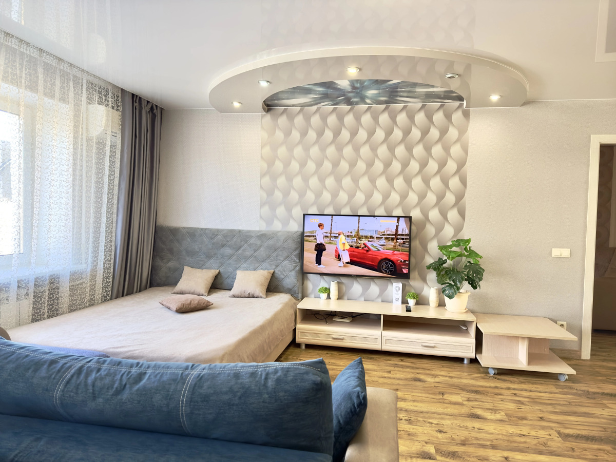 Апартаменты Мира 62