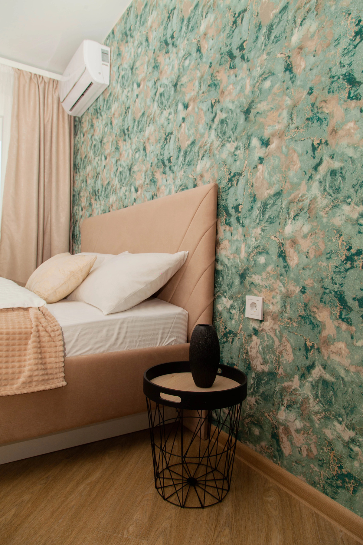 Квартира Двухкомнатные на улице Антонова 47