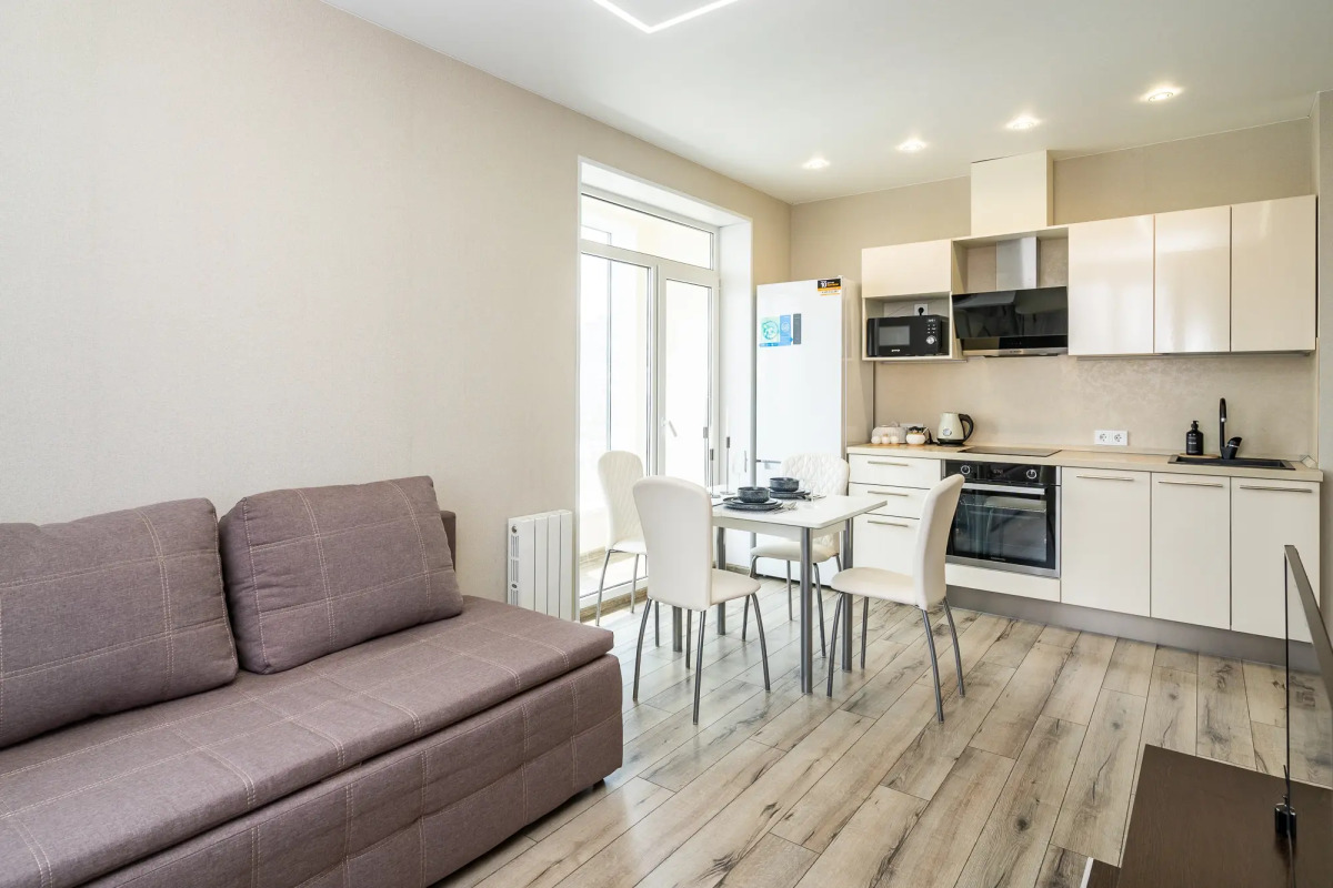 Апартаменты Мореон Просторные Рядом с Бухтой Золотой Рог