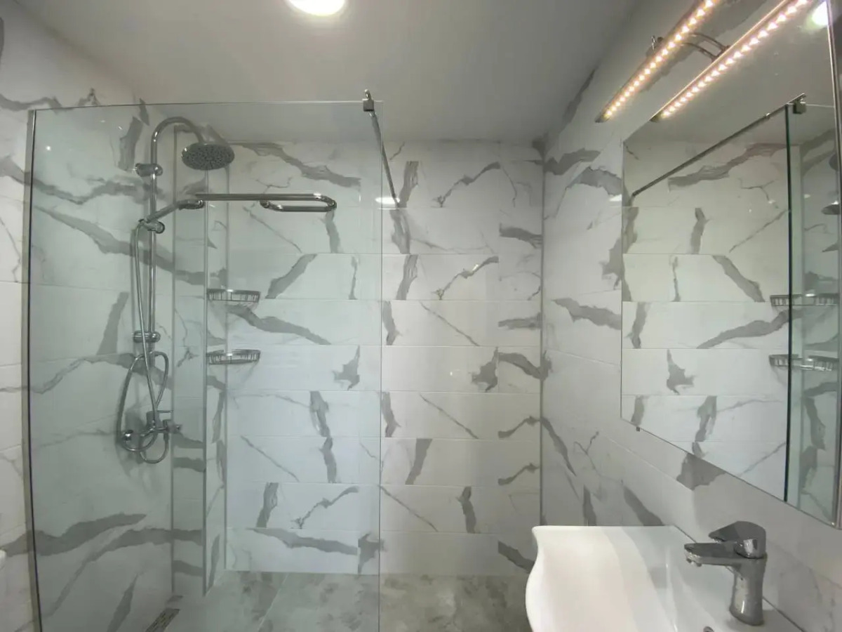 Квартира на 2-4 гостя с большой террасой и бесплатной парковкой