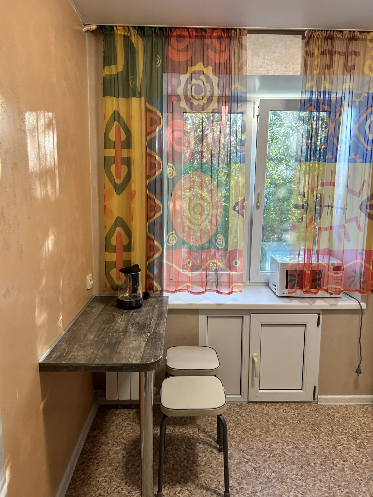 Квартира уютная двухкомнатная в тихом районе