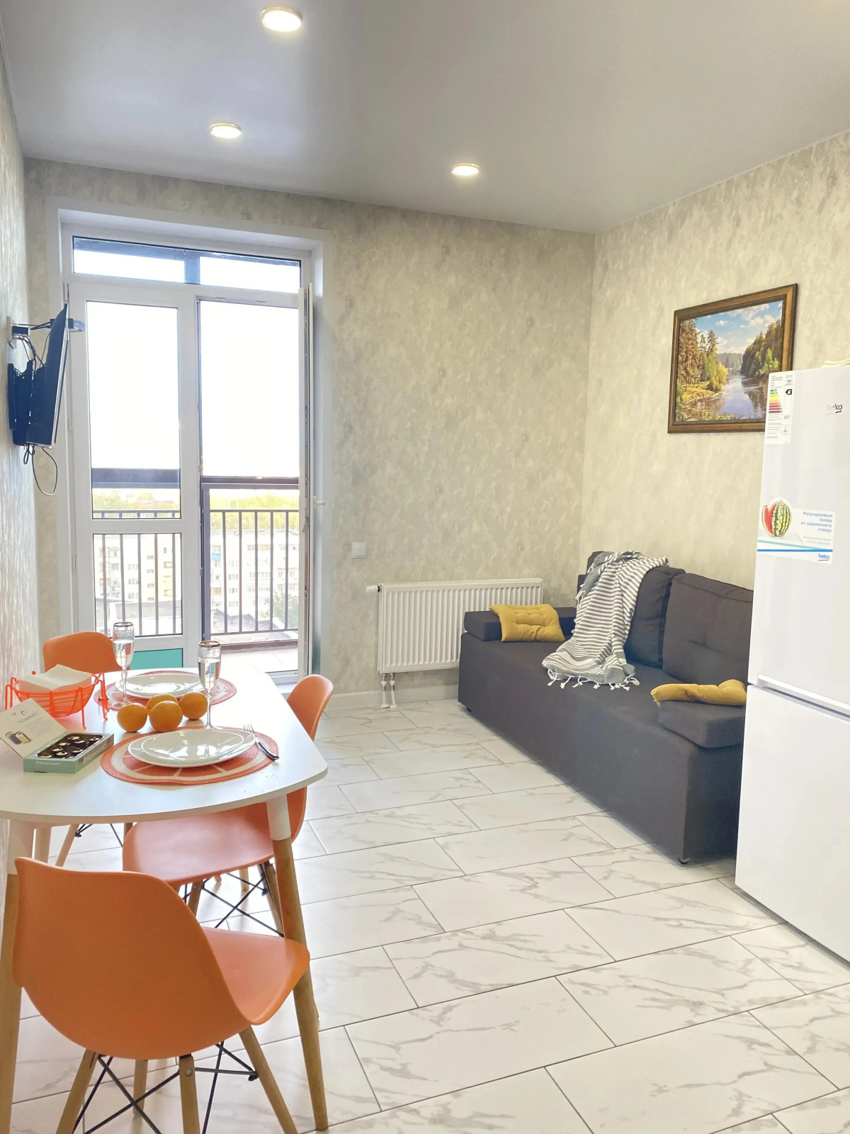 Апартаменты 1-комн квартира 41 кв.м. В ЦЕНТРЕ ул. Полежаева д.92