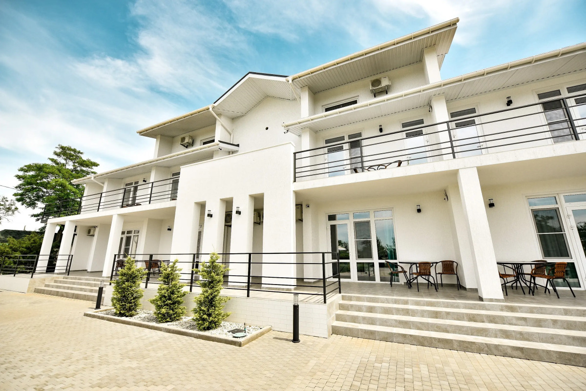 Отель Белая Ива