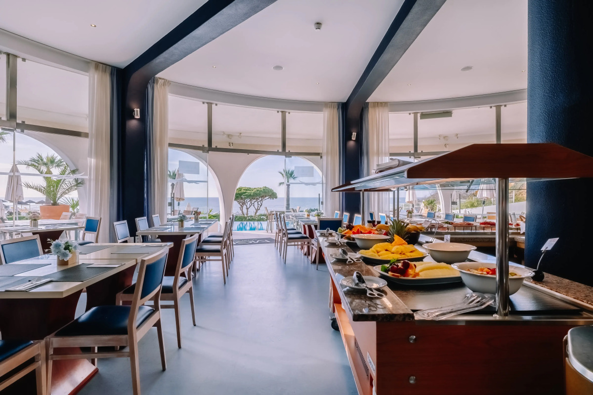 Апарт-Отель Grand Muthu Oura View Beach Club