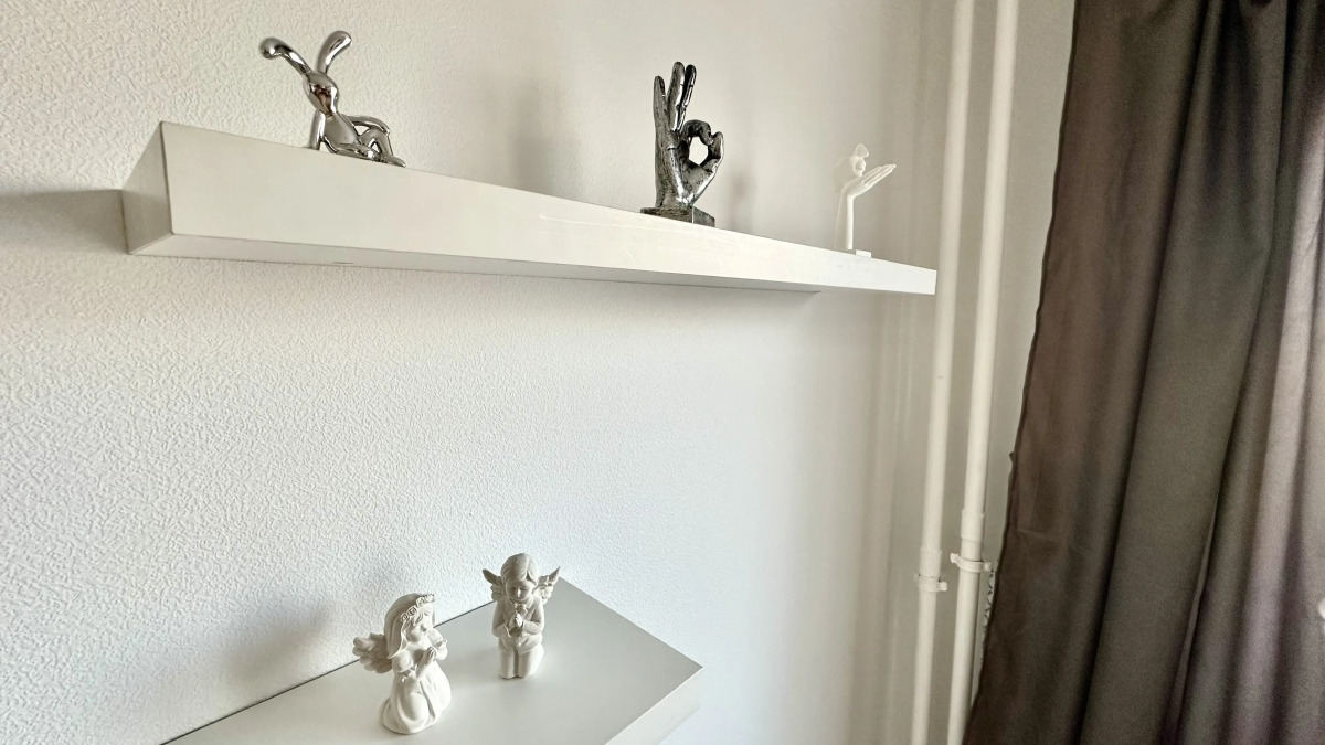 Апартаменты Истоман Two с видом на пруд