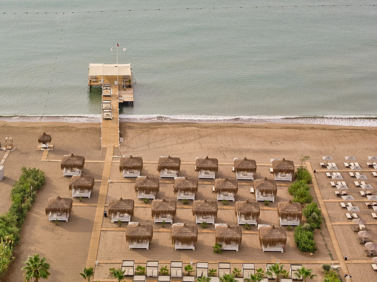 Lara Barut Collection