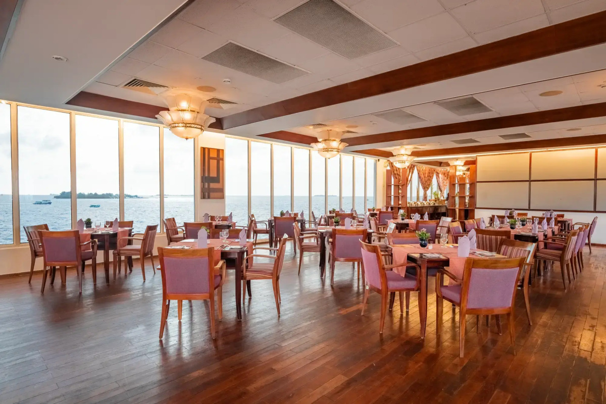 Отель Hulhule Island