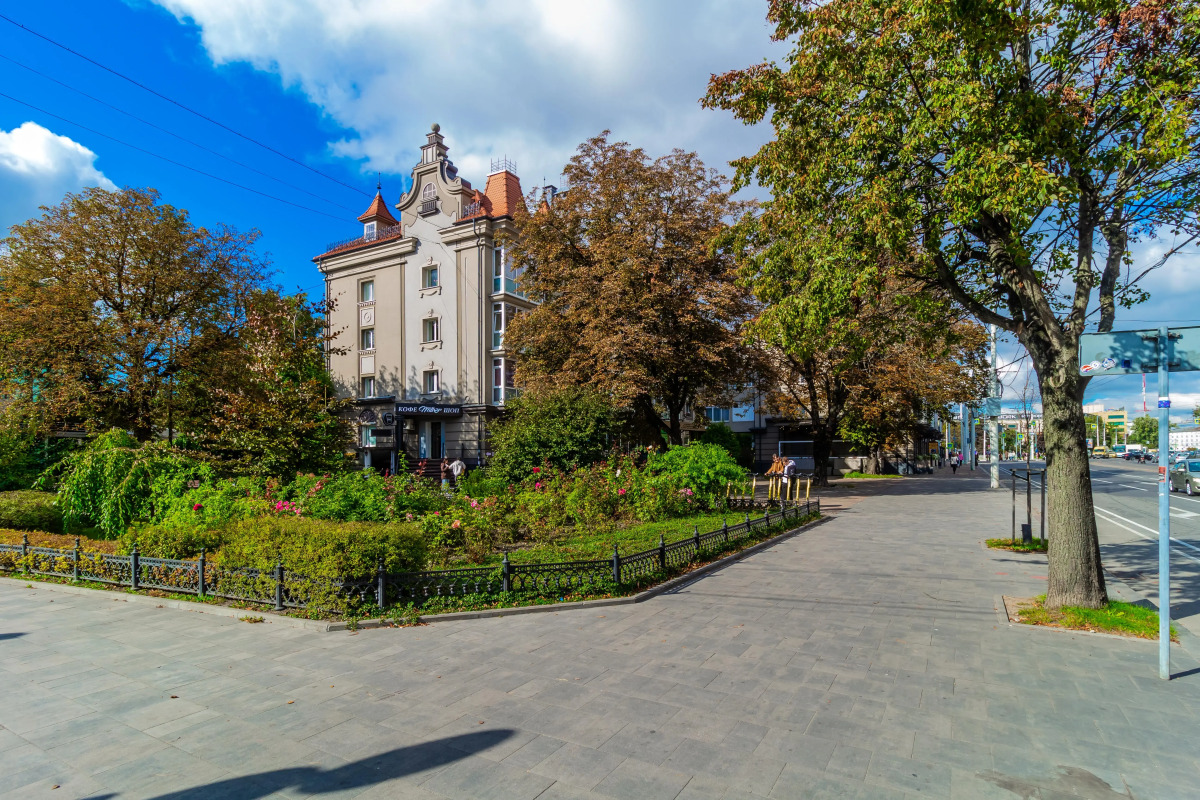 Апартаменты улучшенные в центре Гринн Сад