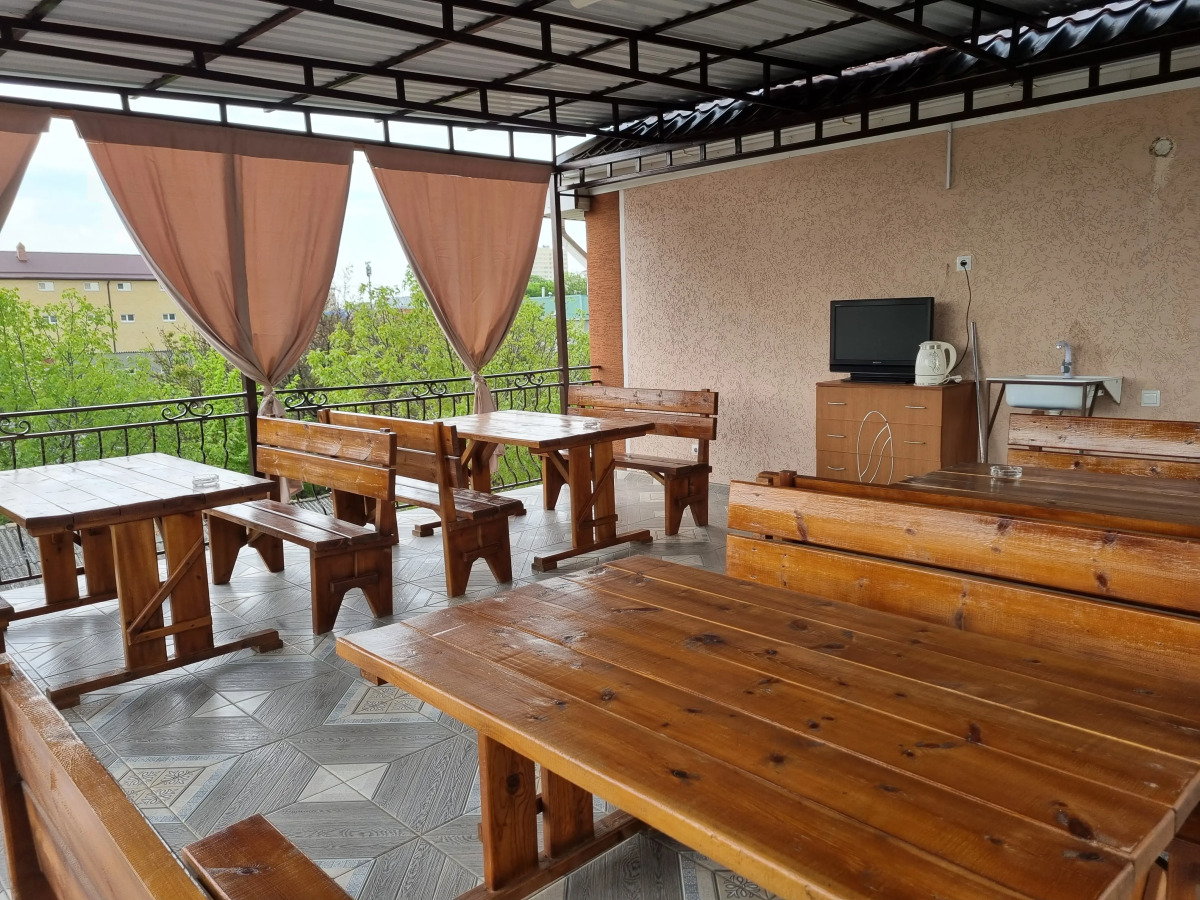 Гостевой Дом Людмила на Тургенева