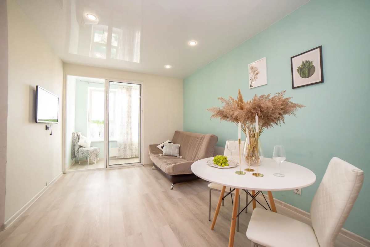 Евро-двухкомнатная квартира BeGuest на Чкалова 18